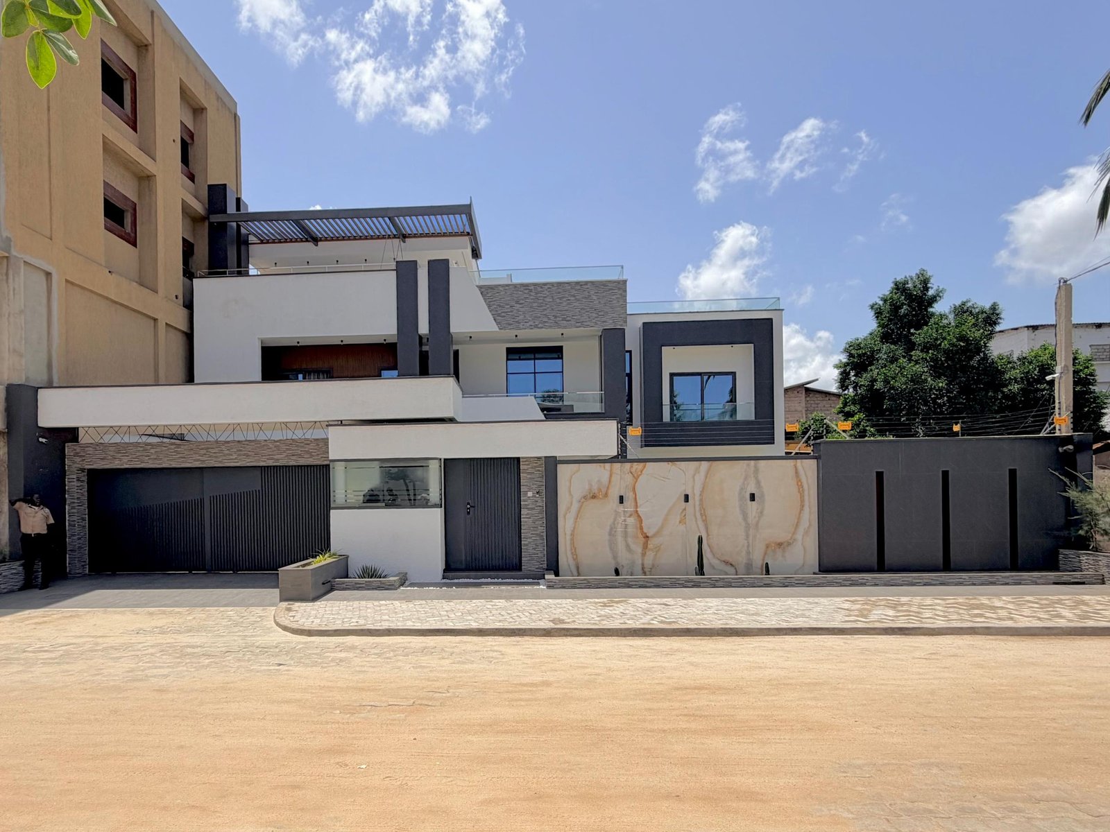 Construction d'une villa moderne